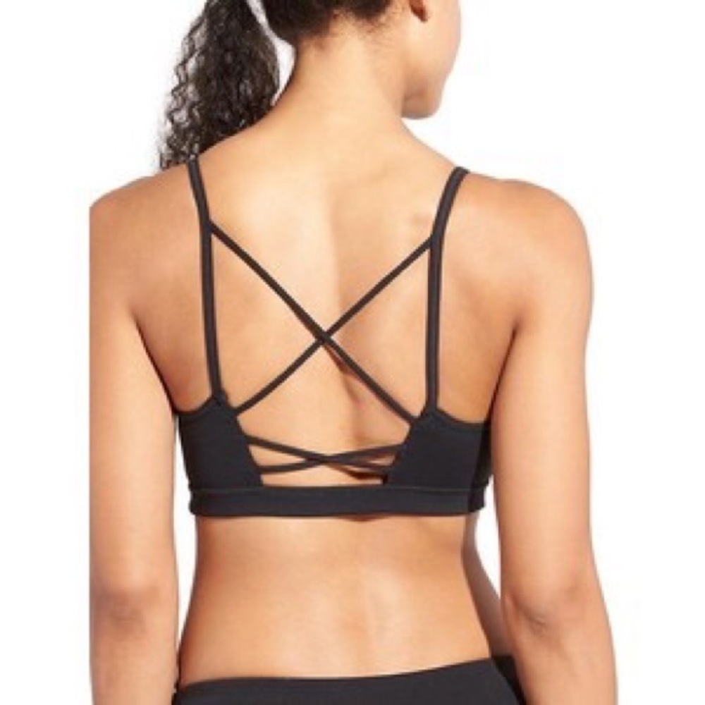Athleta Savasana Sports Bra Lulu Lululemon Black Strappy Back Yoga Workout M